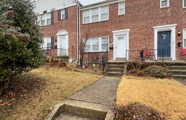 Charming 3-Bedroom Home in Towson with Spacious Living Areas