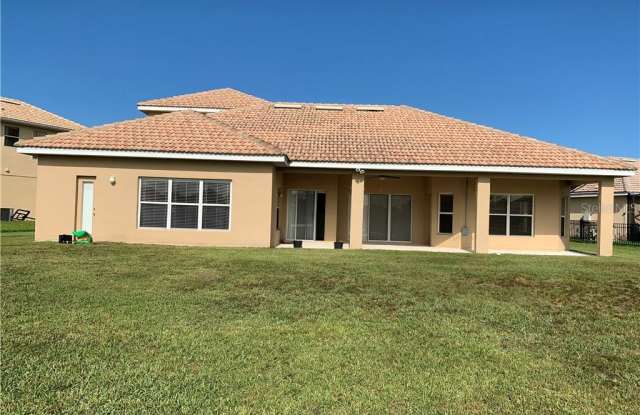 4052 CLIPPER COURT - 4052 Clipper Court, Osceola County, FL 34746