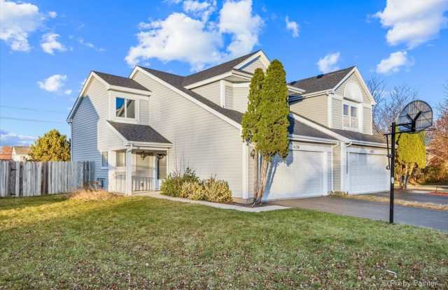 Photo of 1430 N PEMBROKE Drive