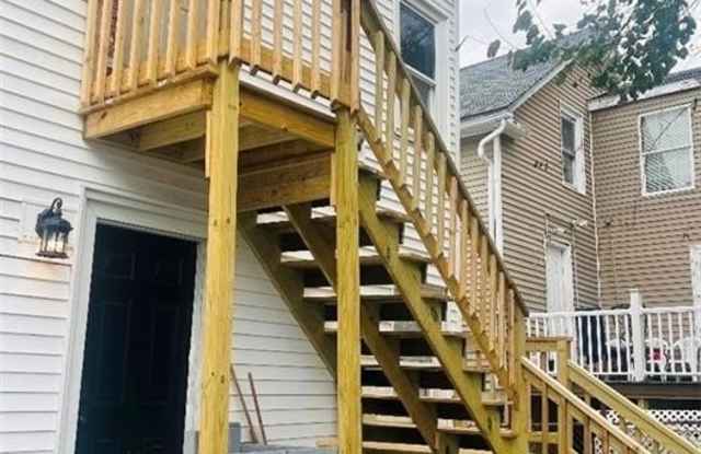 17 What Cheer Avenue unit: 2