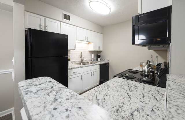 Photo of Cross Creek Apartments