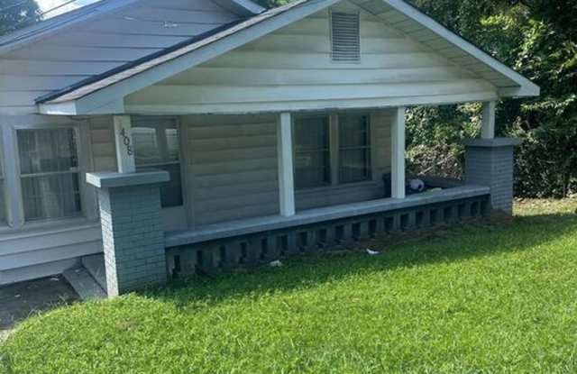 Photo of Comfortable 3BR Home with Open Living  Outdoor Space