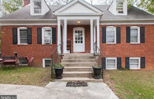 908 PROSPECT Street unit: 4