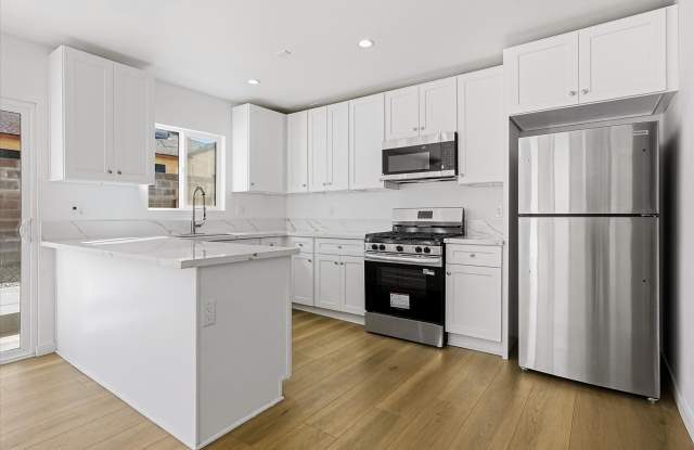 44738 Gadsden Ave. #101