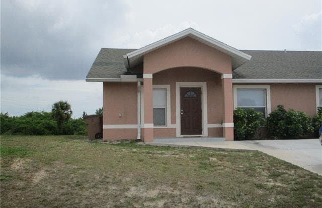 4413 14th ST SW - 4413 14th St SW, Lehigh Acres, FL 33973