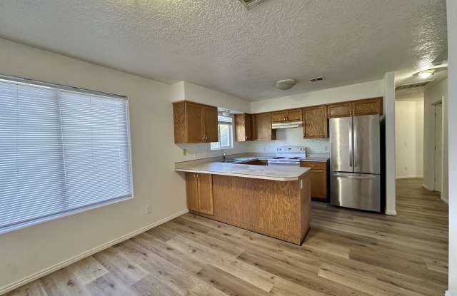 1063 S 430 E Apt 1