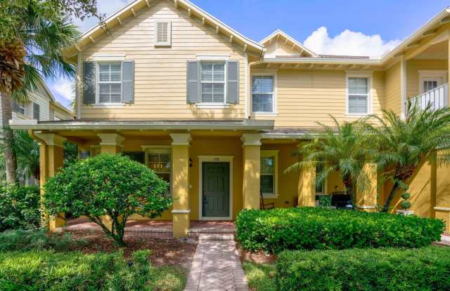 158 W Thatch Palm Circle