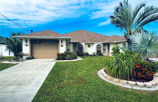 Photo of 1320 SE 6th Avenue