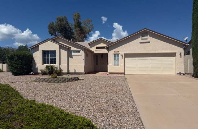 Great Location on Cul de Sac Lot