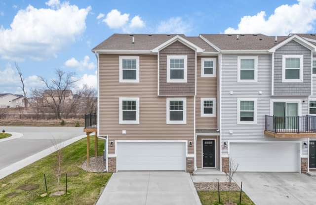 Photo of 2617 NW Lois Ln