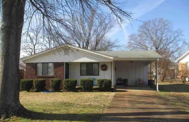 Photo of Excellent location! Close to Berryhill Park, Harding University  Unity Hospital.