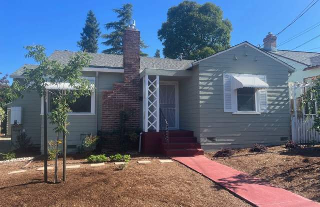 Photo of Adorable 2 bedroom 1 Bathroom Located in Northeast Santa Rosa