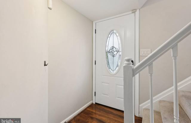 7307 CASTLEBERG Court