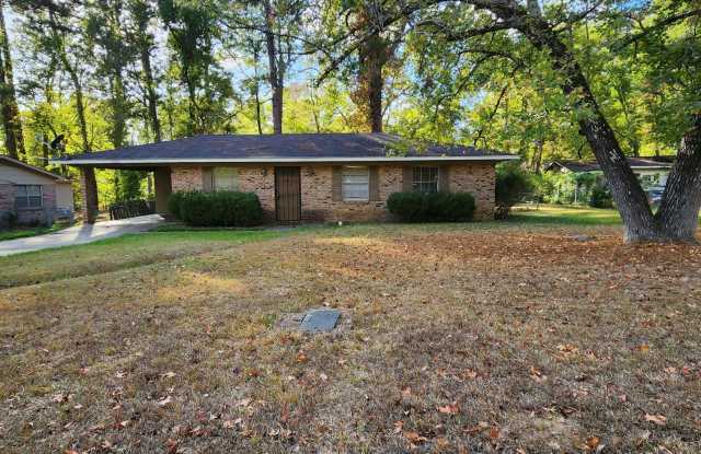 2725 Teresa Drive - 2725 Teresa Drive, Jackson, MS 39212