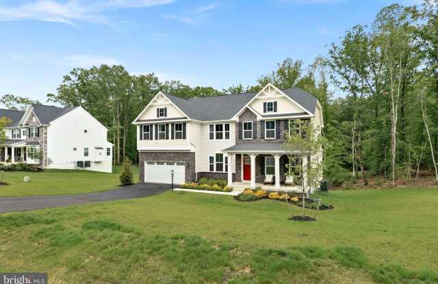 206 LAKE SIDE VIEW COURT