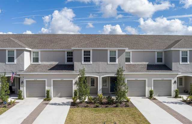 10320 OAKSIDE DRIVE - 10320 Oakside Drive, Manatee County, FL 34221