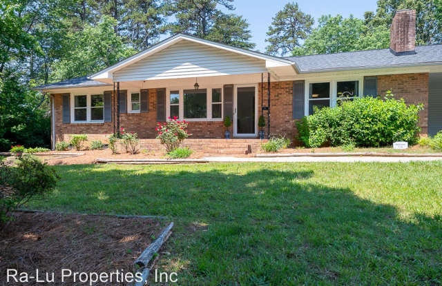 320 Broken Saddle Ln - 320 Broken Saddle Lane, Kernersville, NC 27284