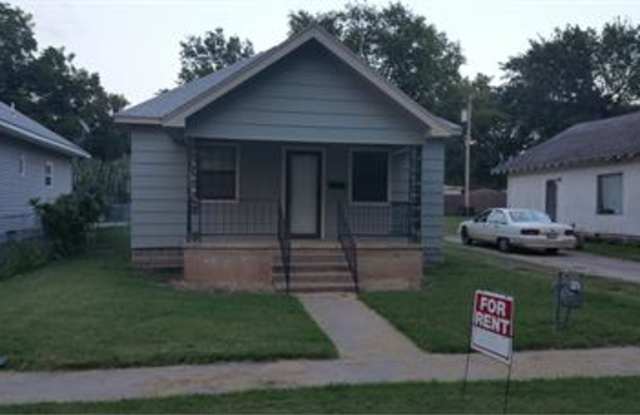 206 S 5th - 206 South 5th Street, Tonkawa, OK 74653