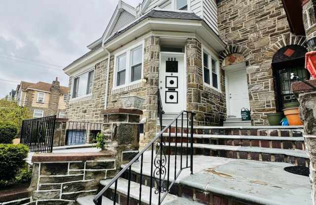 403 E VERNON ROAD