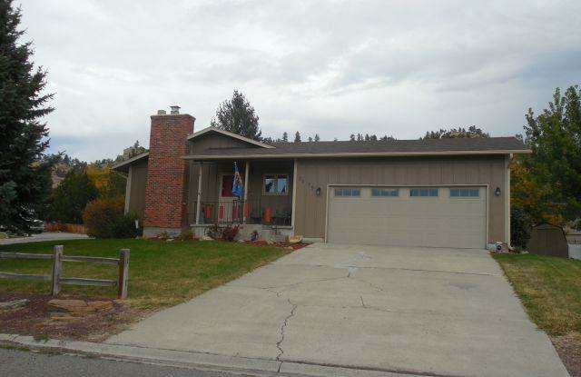 3959 Rimrock Rd