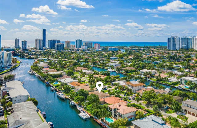 Photo of 454 Tamarind Dr