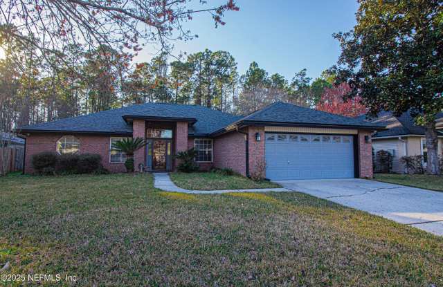 8146 LEAFCREST Drive