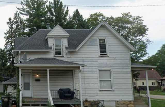 1604 13th Avenue - 2