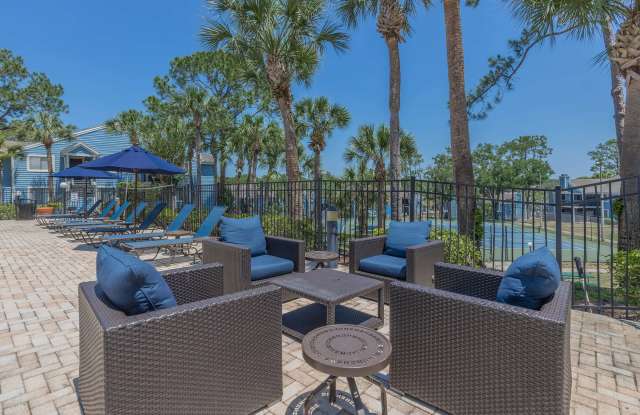 Verandahs at Hunt Club