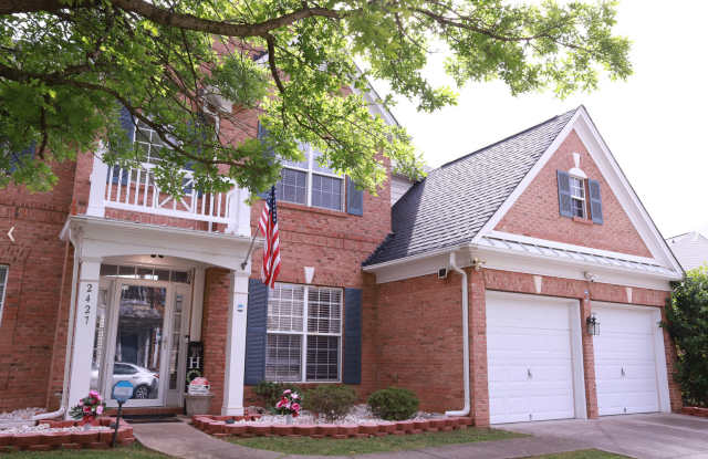 Room in 7 Bedroom Home at Red Birch Dr