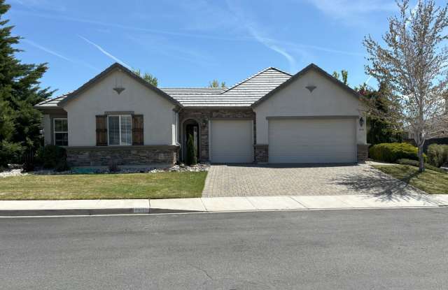 Sprawling Home Near UNR - One Level Living with 4 Beds - 3 Baths - 3 Car Garage - 3545 Rock Ridge Court, Reno, NV 89512