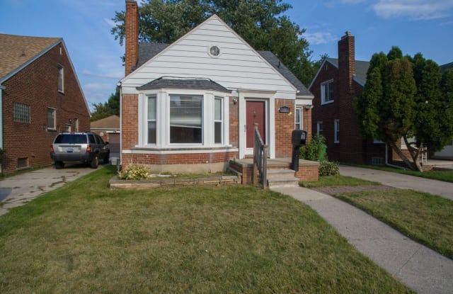 21516 Redmond Ave - 21516 Redmond Avenue, Eastpointe, MI 48021