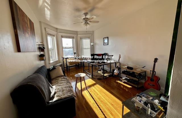 149 Park Dr Apt 31M - 149 Park Drive, Boston, MA 02215