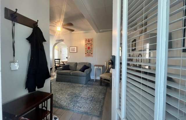 16 Vaughan Avenue unit: 1