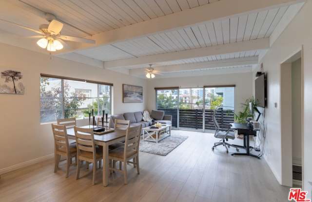 3900 PACIFIC Ave unit: 2