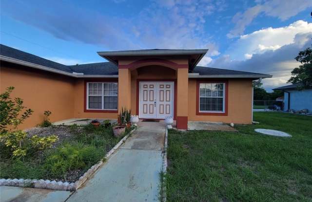 528 NW Placid Avenue