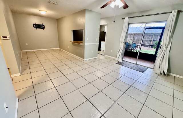 100 Summer Place unit: 5