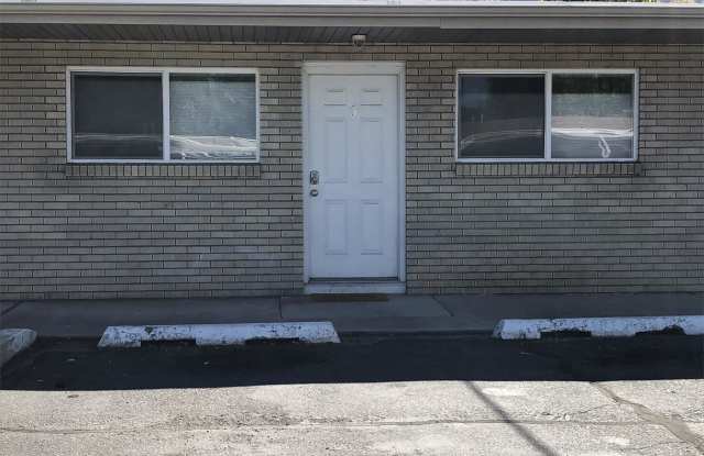 995 East Center #06 - 1