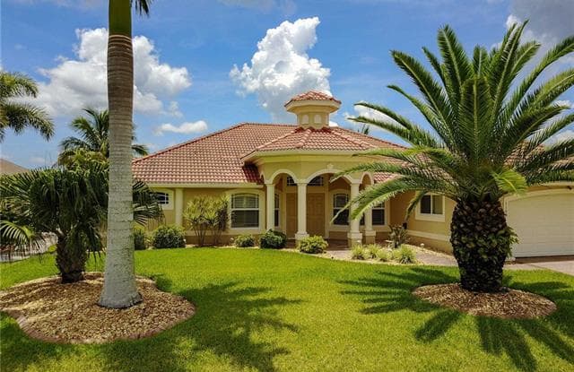 1108 NW 43rd AVE - 1108 Northwest 43rd Avenue, Cape Coral, FL 33993