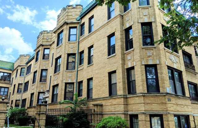 Photo of 925 Forest Avenue