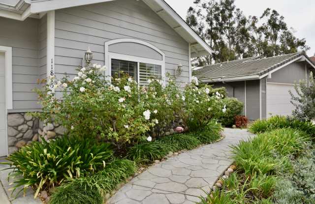 11875 Handrich Drive