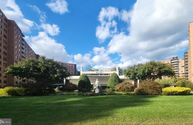 Photo of 4201 CATHEDRAL AVE NW #1418E