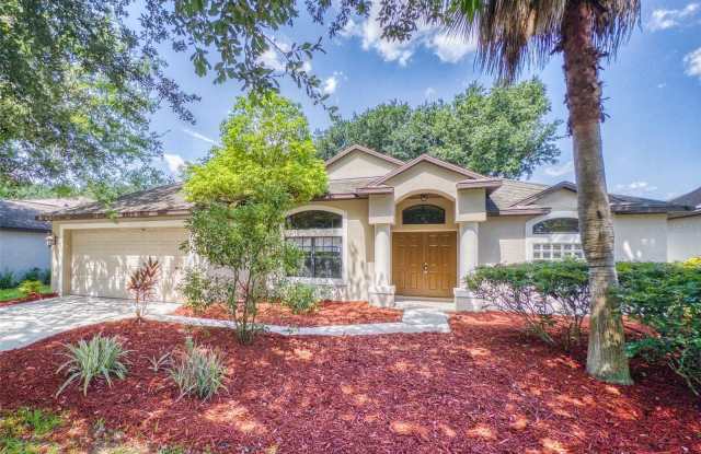 1079 OAK LANDING DRIVE