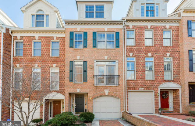 1554 21ST COURT N - 1554 21st Court North, Arlington, VA 22209