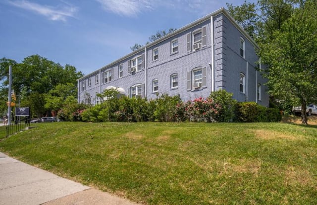 5741 Washington Blvd - 5741 Washington Boulevard, Arlington, VA 22205