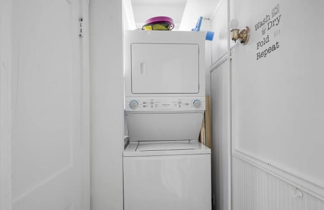 Photo of 195 Willoughby Ave