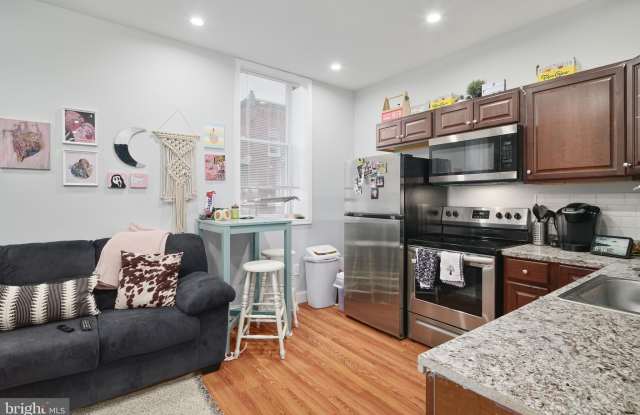 1808 N 18TH Street unit: 2