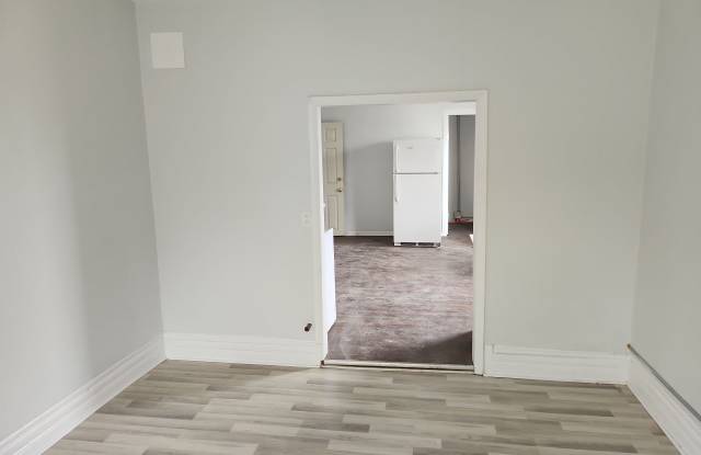 8927 South Muskegon Avenue