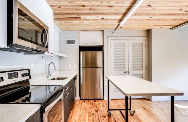 Photo of Fox Building