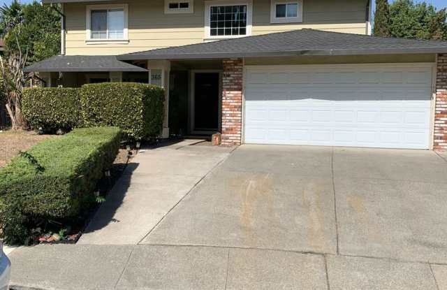365 Arlington Circle