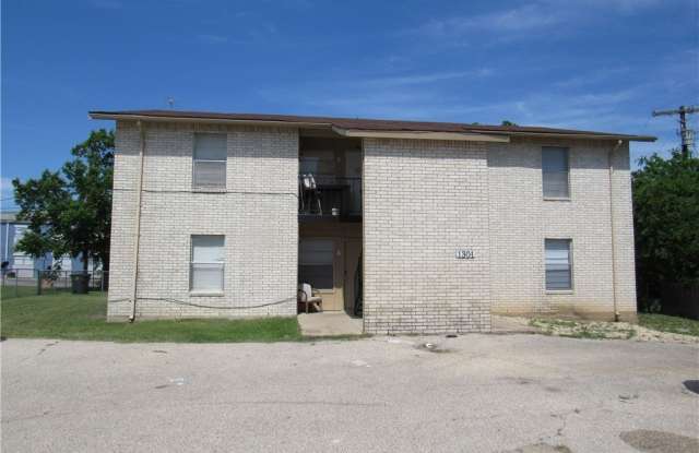 Photo of 1301 Quail Circle unit: D